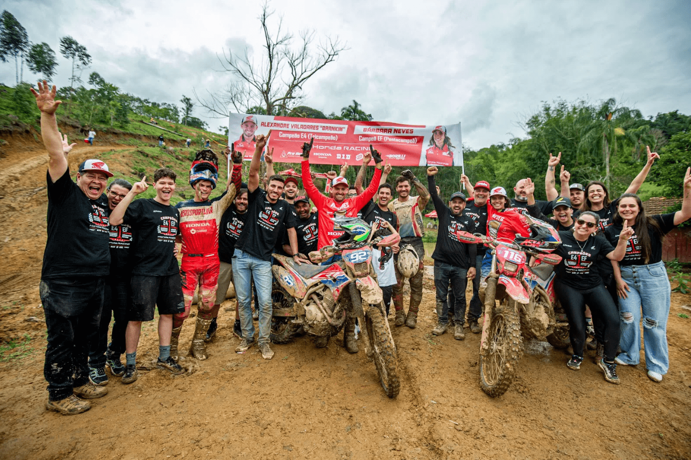 Honda Racing comemora dois títulos brasileiros de enduro na temporada 2023