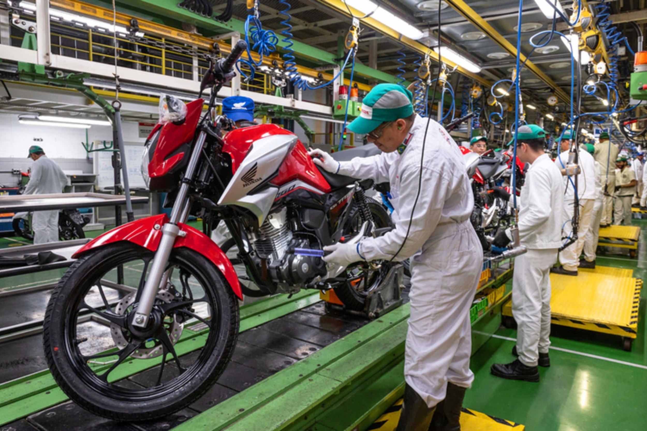 Linha de produção de motos honda